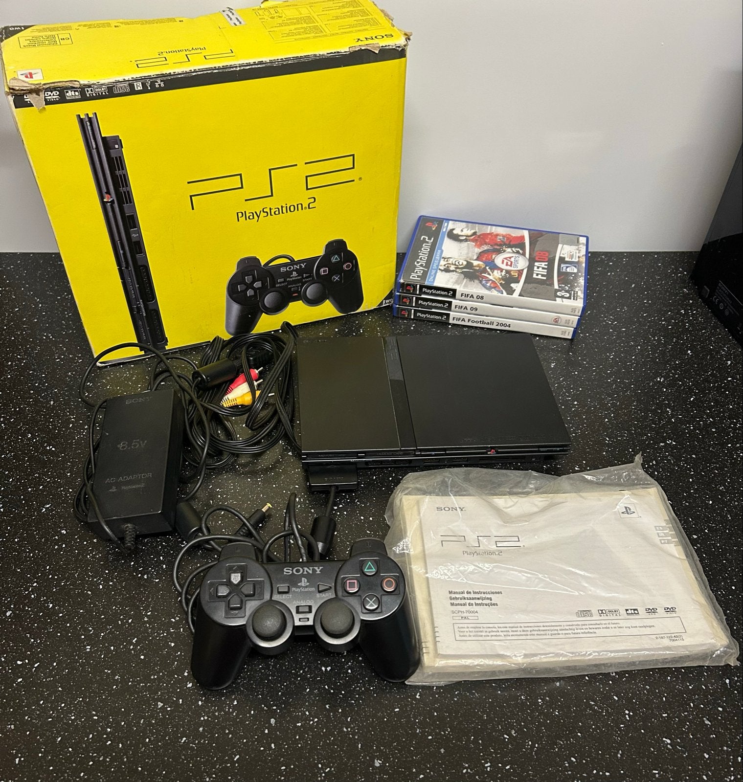 PlayStation 2 Compleet in Doos met 3 Spellen & Controller, Spelcomputers en Games, Spelcomputers | Sony PlayStation 2, Zwart, Ophalen of Verzenden