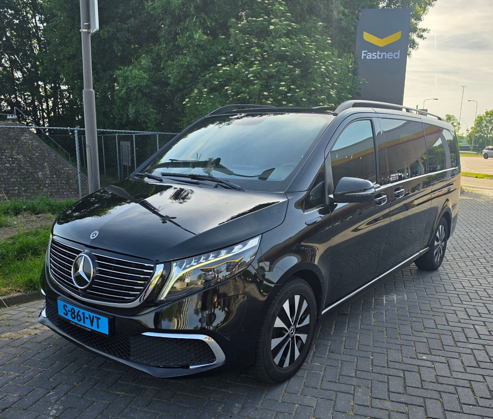 Mercedes-Benz EQV 300 L3 204pk 2022 Zwart, Auto's, 2598 kg, 8 stoelen, 95 pk, Mercedes-Benz