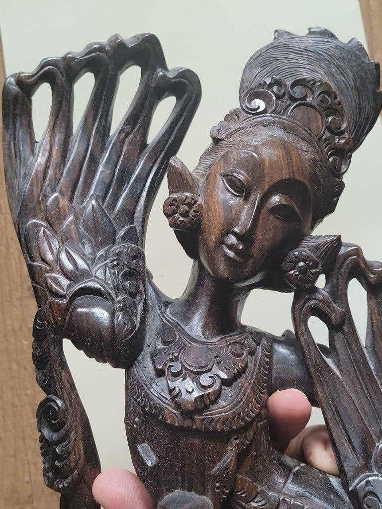 Quite Lovely. Antique Asian wood Quan Yin statue., Ophalen of Verzenden