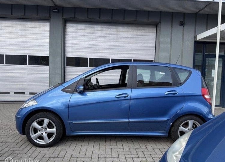 Mercedes-Benz A-Klasse 1.7 A170 5DRS 2006 Blauw, 15 km/l, 4 cilinders, Blauw, 49 €/maand