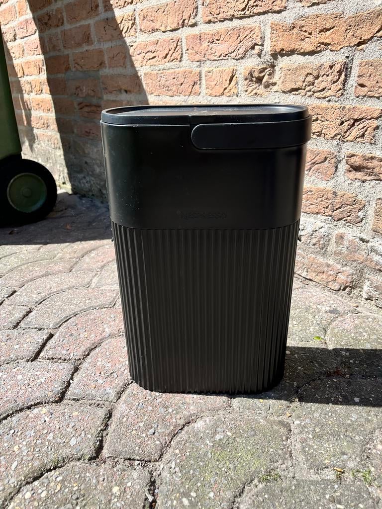 GRATIS Nespresso Originele Koffie Cups Afval Container, De'Longhi, Overige typen, Ophalen of Verzenden, Zo goed als nieuw