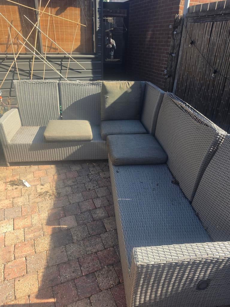Intratuin Loungeset 250x150cm met tafel en kussens, Ophalen, 5 zitplaatsen, Gebruikt, Loungeset