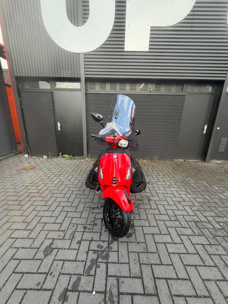 Vespa Sprint Bomvol!, Ophalen, Overige modellen, Zo goed als nieuw, Benzine