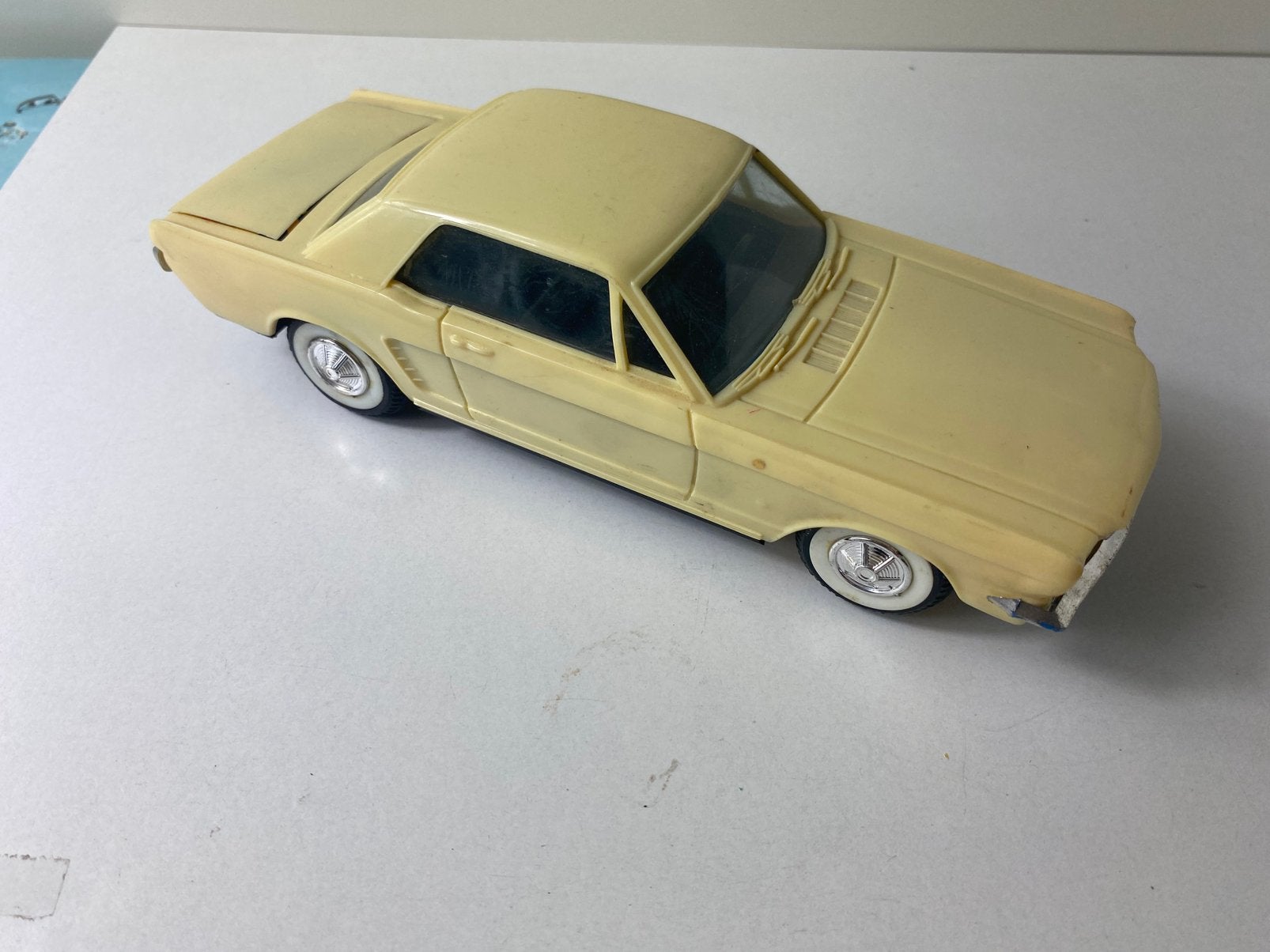 Ford mustang-21cm-make:molto/spain-friktie-plastic-excellent, Antiek en Kunst, Antiek | Speelgoed, Ophalen of Verzenden