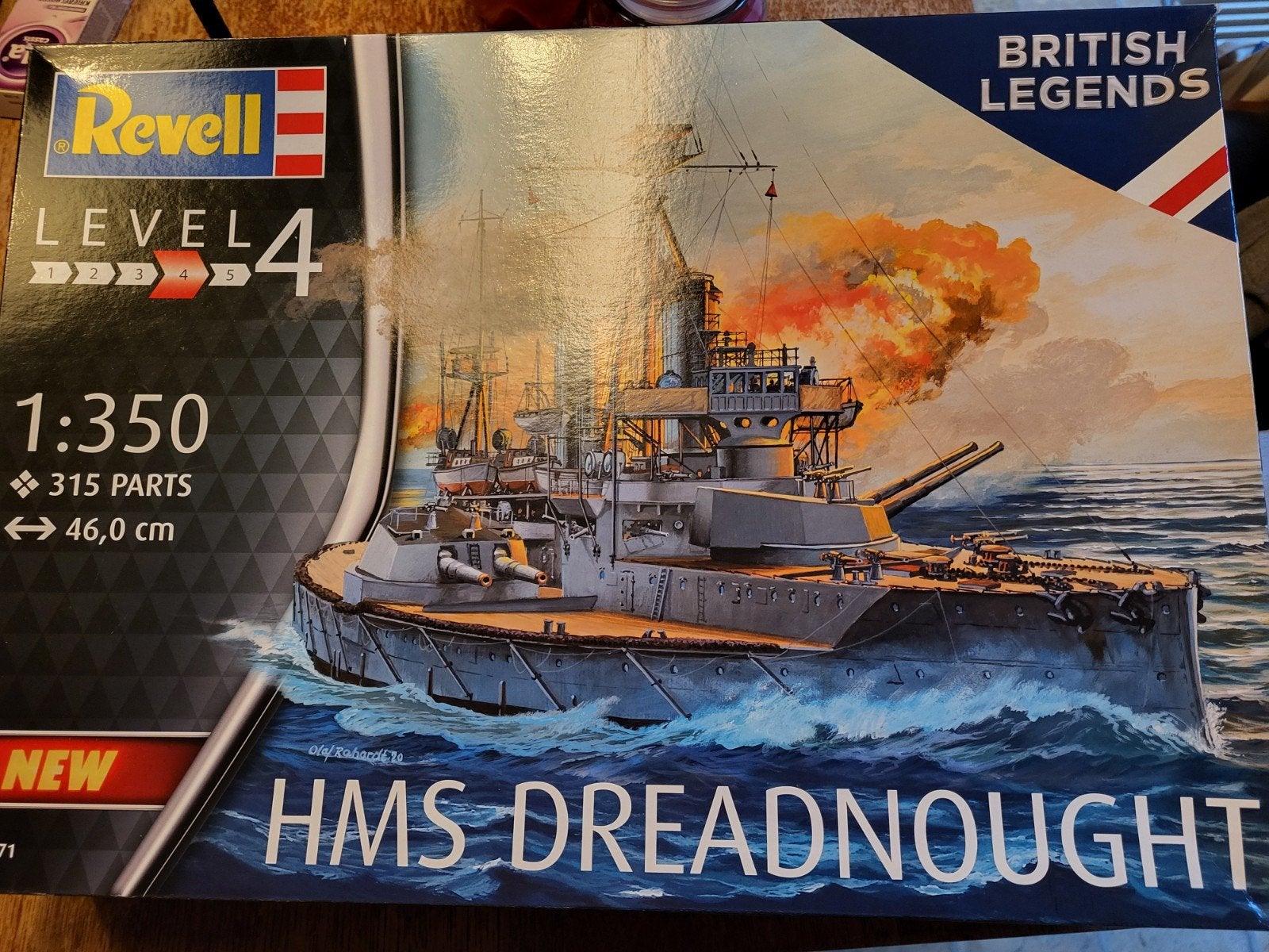 Revell HMS Dreadnought Modelbouwschip - Nieuw in doos, Hobby en Vrije tijd, Ophalen of Verzenden, Nieuw, 1:200 of kleiner, Revell
