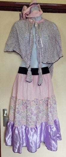 Vrolijke roze paarse bloemetjes hippie mt S/M - Carnaval, Maat 38/40 (M), Carnaval, ., Ophalen of Verzenden