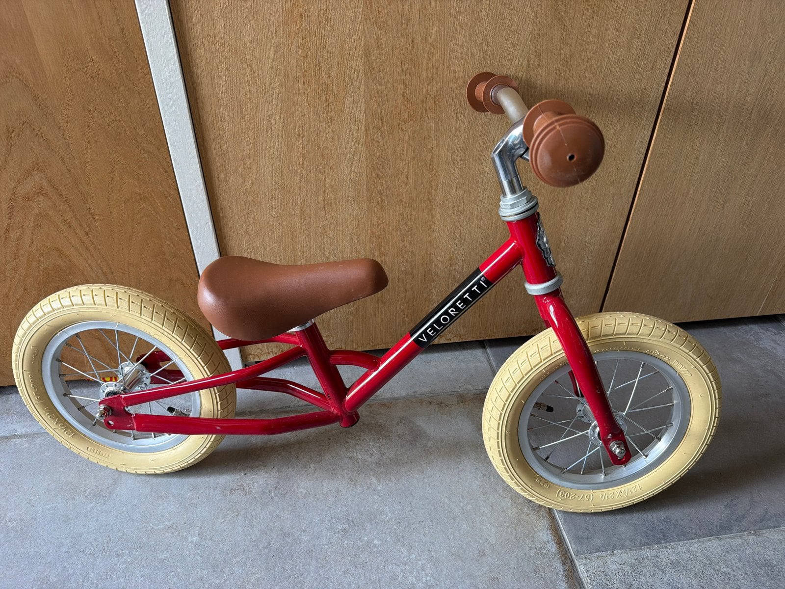 Veloretti loopfiets rood - Zo goed als nieuw, Ophalen, Zo goed als nieuw, Loopfiets