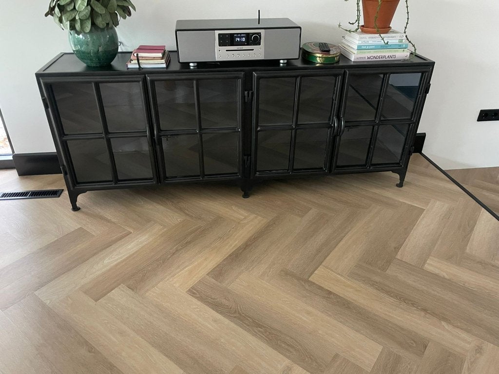 Dressoirkast - New Routs Glendale, Huis en Inrichting, Ophalen, Met deur(en), 150 tot 200 cm, Zo goed als nieuw