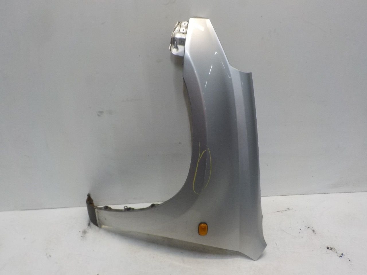 Spatbord links voor Toyota RAV4, Onderdelen@venauto.nl, Van der Ven Autorecycling B.V., Gebruikt, Daihatsu