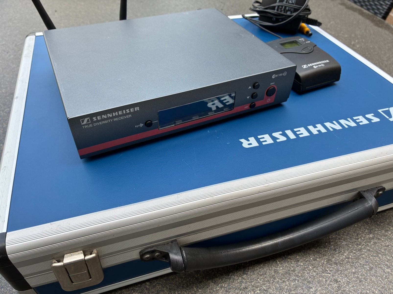 Sennheiser EW100 ontvanger + Bodypack SK100 (B-Band)., Ophalen of Verzenden, Gebruikt, Instrumentmicrofoon