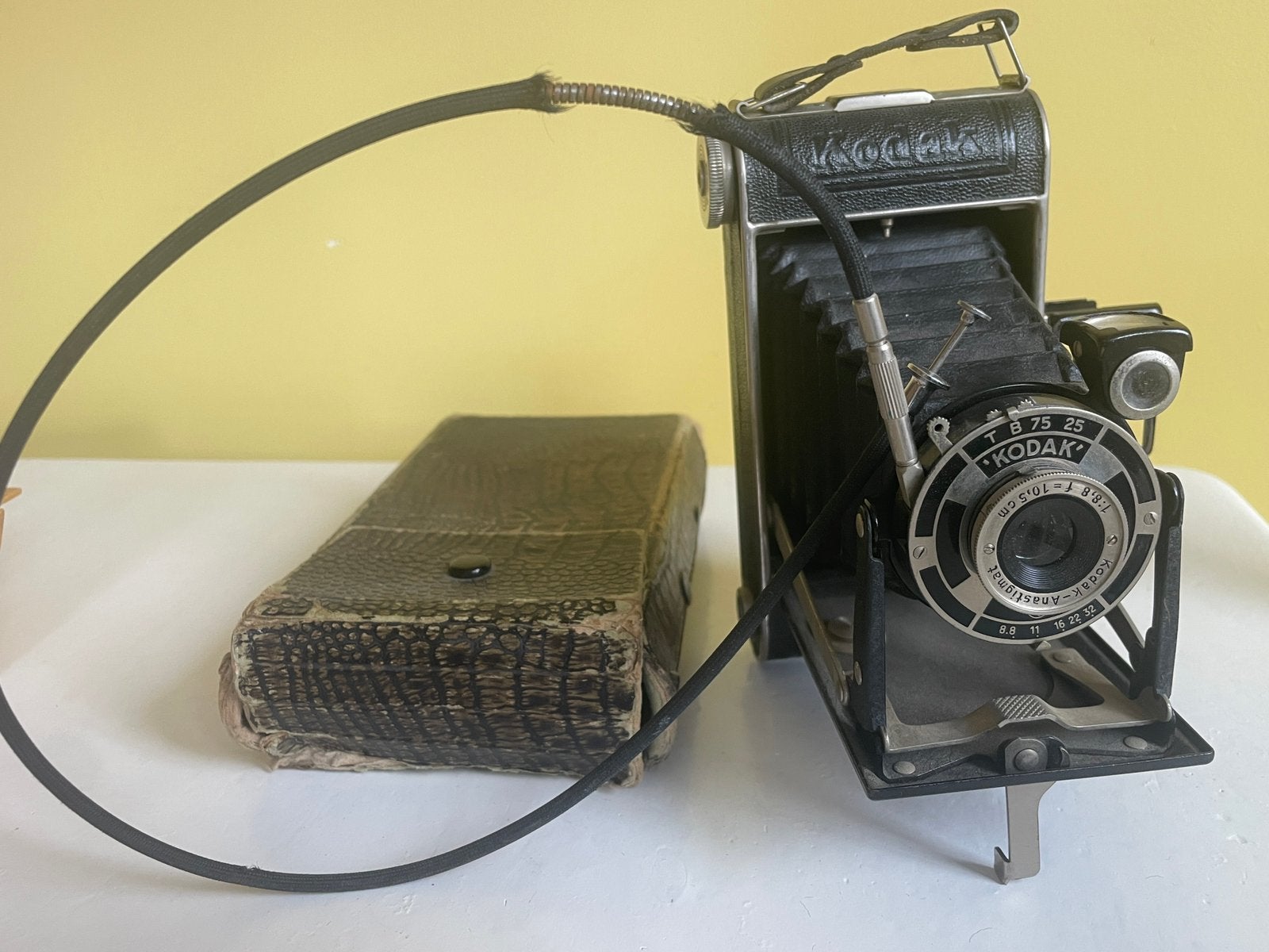 Vintage Kodak Junior 620 opvouwbare camera met originele tas, Ophalen, Gebruikt, Compact, Kodak