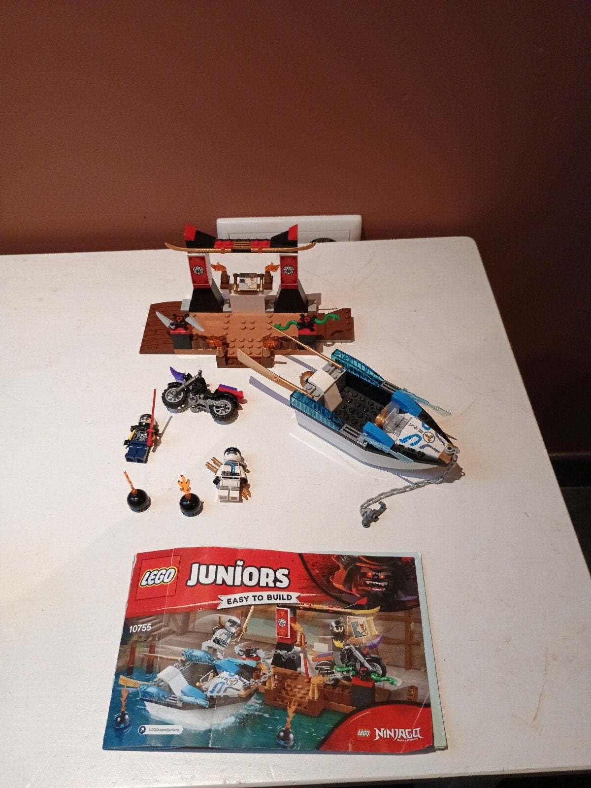 LEGO Juniors Ninjago 10755: Zane's Ninjago Bootachtervolging, Compleet, Gebruikt, Lego, Ophalen of Verzenden