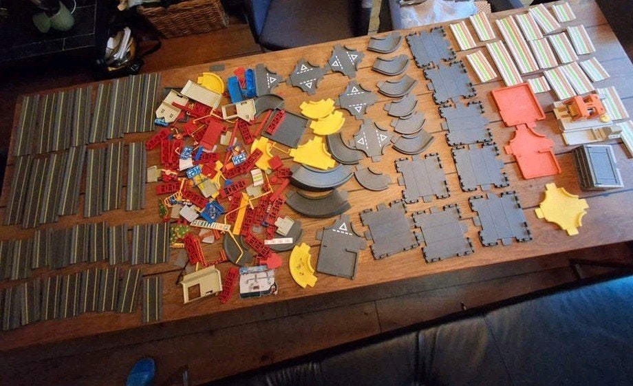 Matchbox lesney garage motorcity veel straten wegen, Kinderen en Baby's, Overige merken, Zelf te bouwen, Ophalen of Verzenden