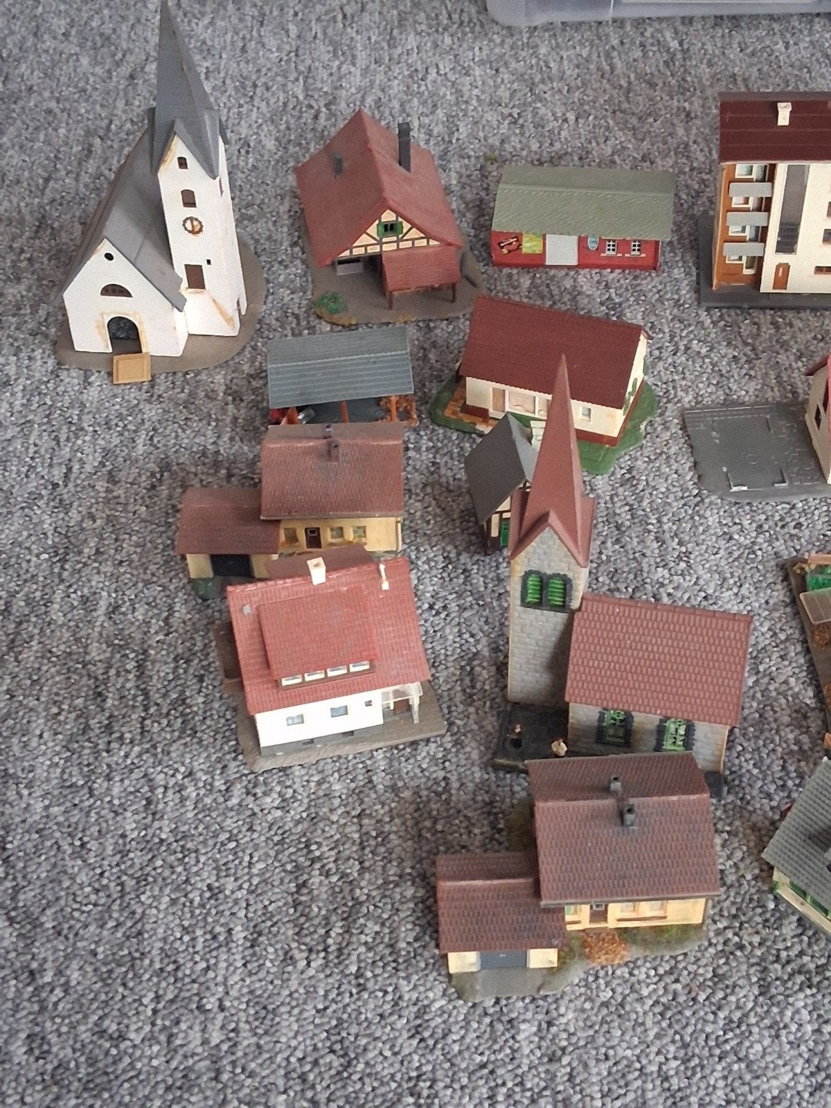 Partij gebouwen n spoor, Hobby en Vrije tijd, Modeltreinen | N-Spoor, Overige merken, Gebruikt, Gelijkstroom, Brug, Tunnel of Gebouw