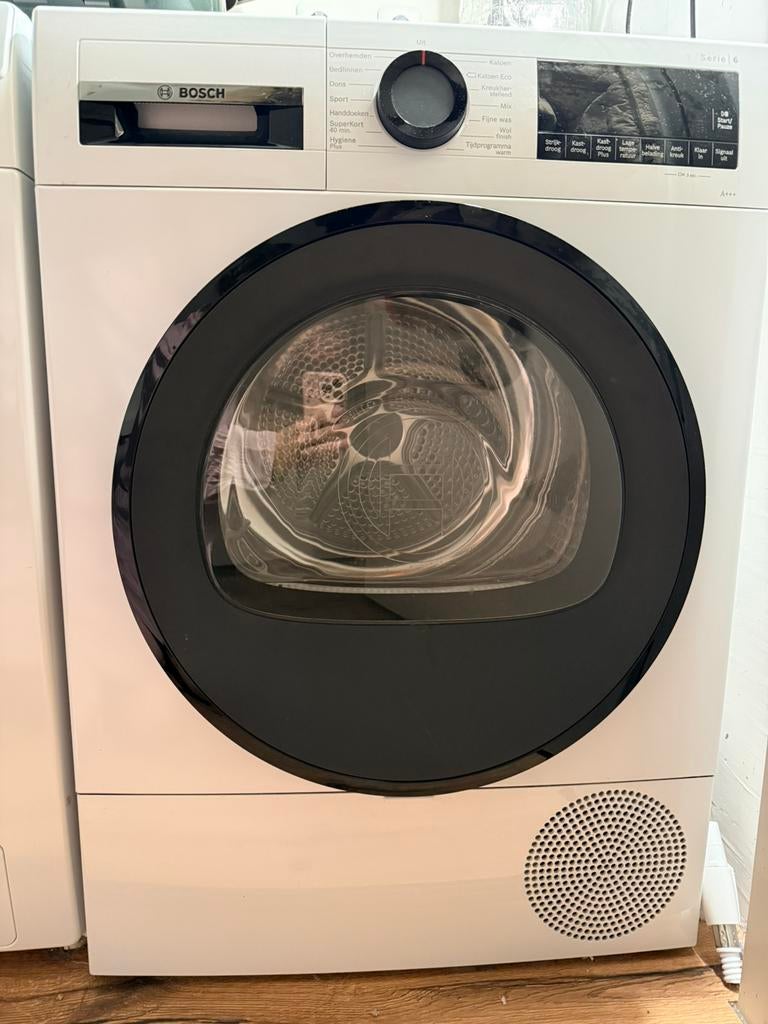Bosch warmtepompdroger serie 6, Ophalen, 6 tot 8 kg, Gebruikt, Voorlader