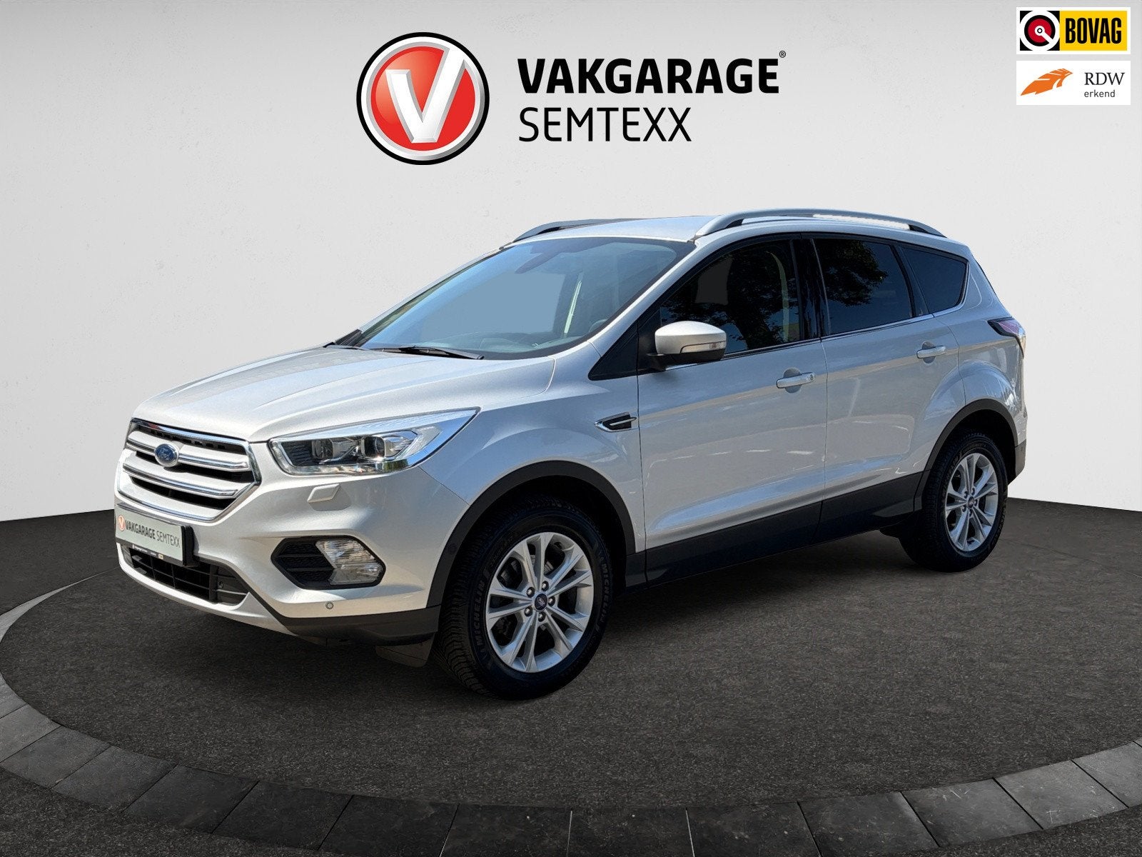 Ford Kuga 1.5 EcoBoost Titanium | Clima | Cruise | Camera |, Auto's, 4 cilinders, Leder en Stof, 14 km/l, Bedrijf