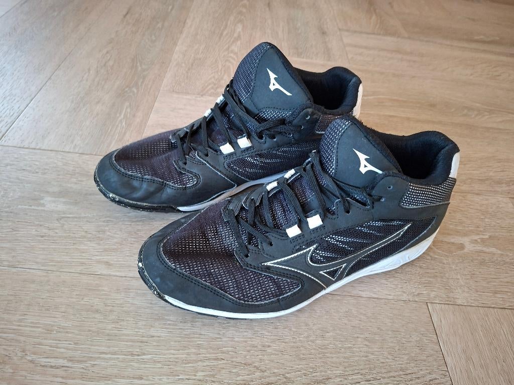 Korfbalschoenen veld, Ophalen of Verzenden, Gebruikt, Schoenen