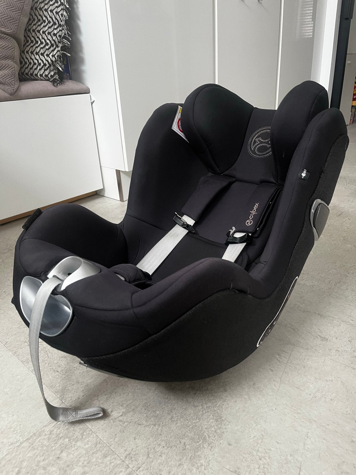 Kinderstoel/Autostoel -Cybex Sirona Z2 Deep Black, Autogordel, Verstelbare rugleuning, 9 t/m 18 kg, Zo goed als nieuw