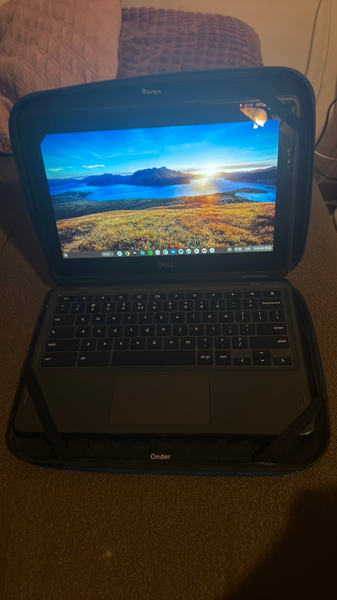 Dell chromebook 3100 2-in-1 met laptophoes!, Ophalen, 2 tot 3 Ghz, Qwerty, 11 inch