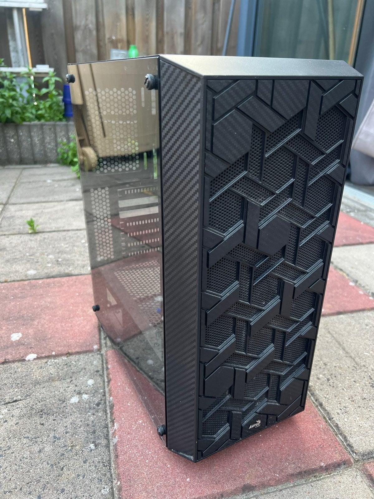 AEROCOOL Hive G Zwart PC Behuizing, Computers en Software, Computerbehuizingen, Ophalen, Zo goed als nieuw