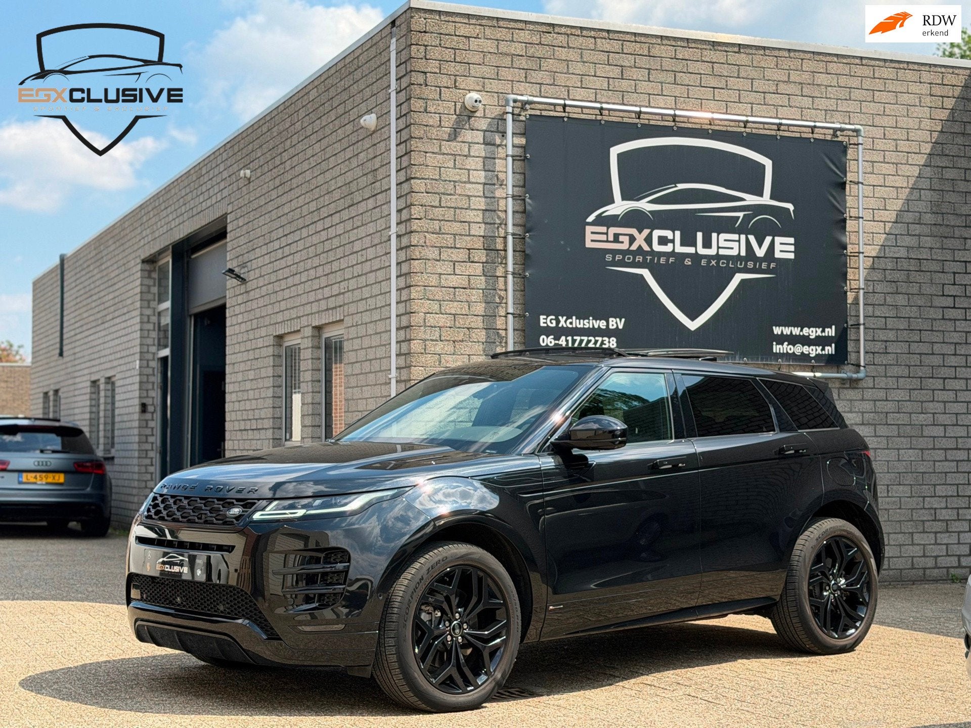 Land Rover RANGE ROVER EVOQUE 1.5 P300e AWD R-Dynamic HSE PA, Auto's, Land Rover, Zwart, Vierwielaandrijving, Hybride Elektrisch/Benzine