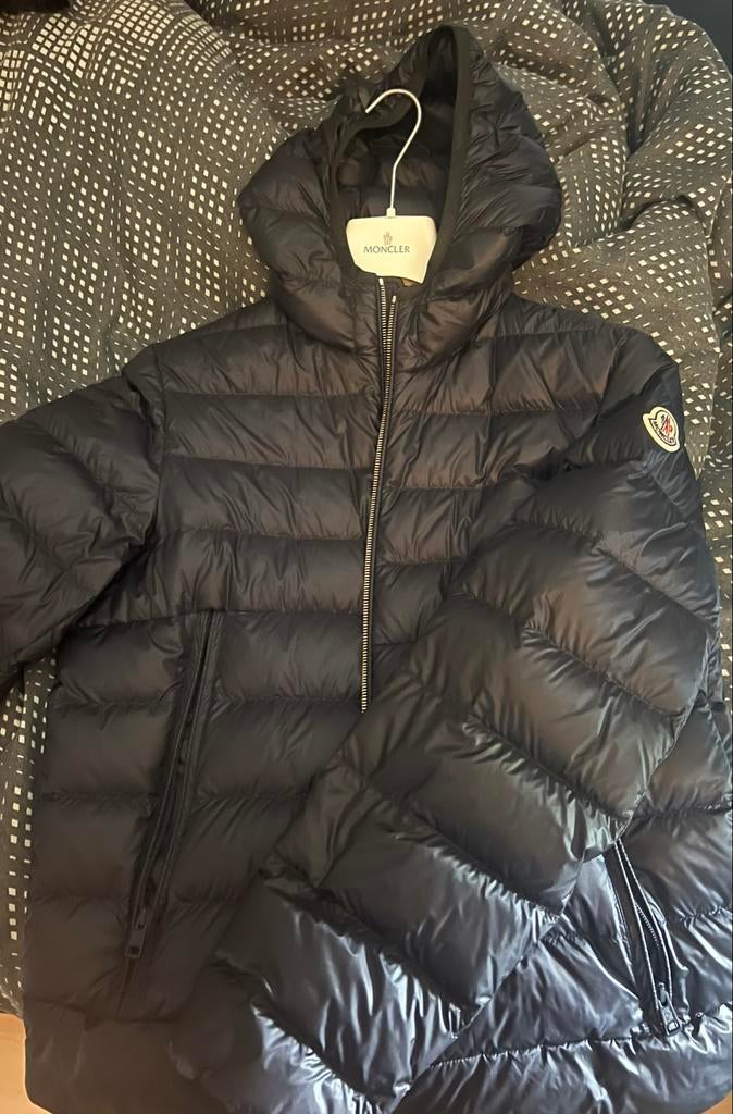 Moncler winterjas - Zo goed als nieuw, Ophalen, Zo goed als nieuw, Maat 46 (S) of kleiner, Overige kleuren
