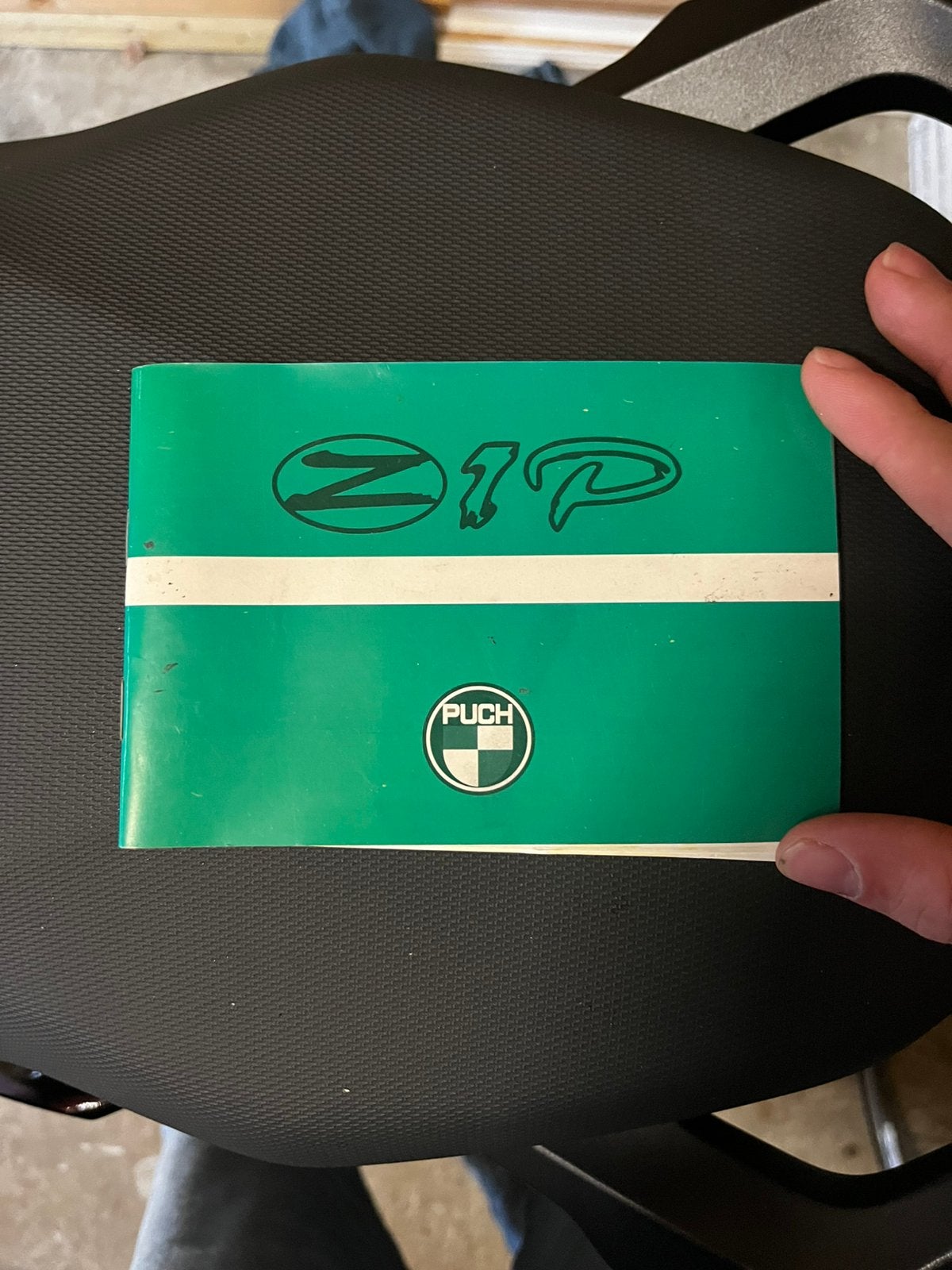 Puch zip boekje, Ophalen of Verzenden, Gebruikt, Overige typen