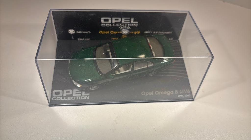 Opel omega b mv6 atlas 1.43, Overige merken, Auto, Ophalen of Verzenden, A