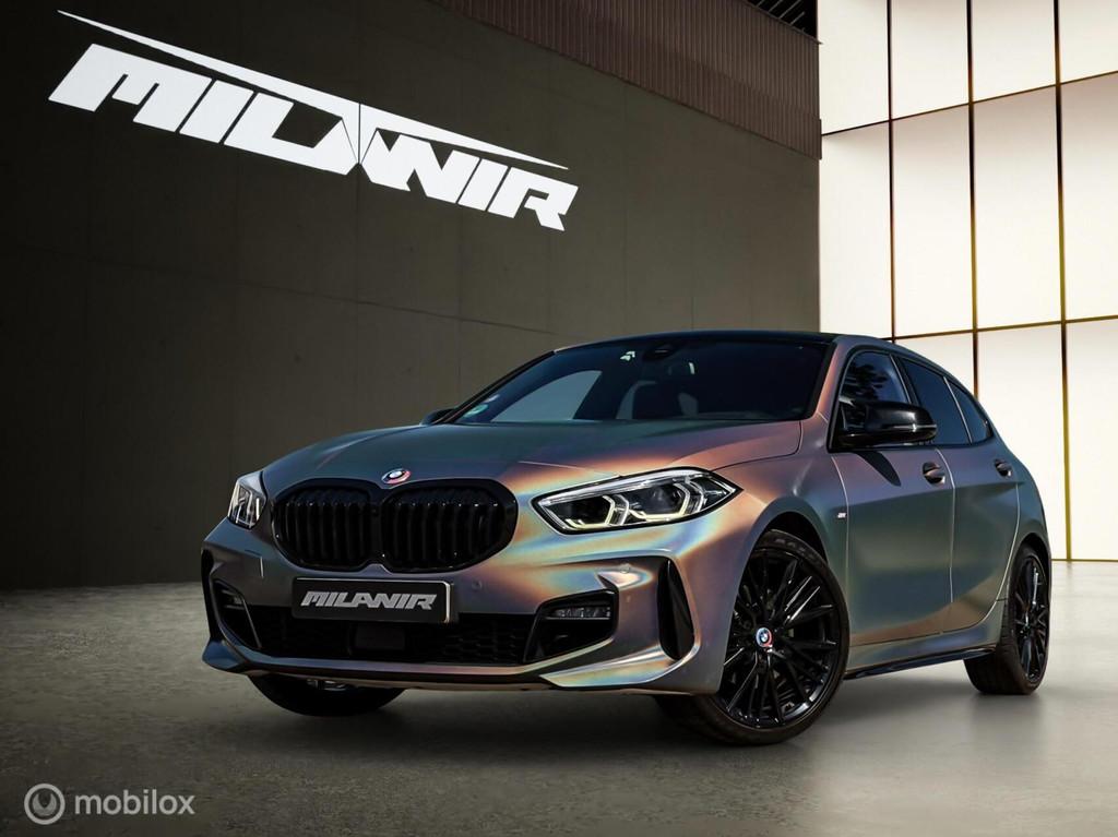 BMW 1-serie 118i M Sport |Cruise |Stoelverwarming |CarPlay, Auto's, BMW, Achterwielaandrijving, Gebruikt, Leder en Stof, Wit