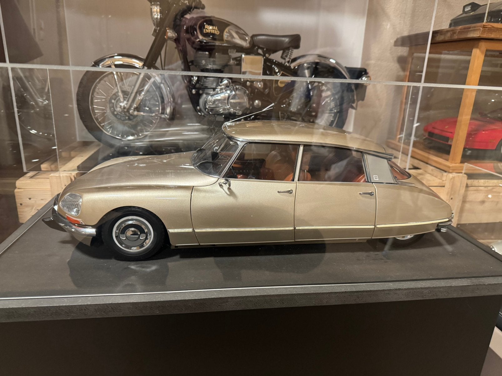 CITROËN DS21 schaal 1:8, Ophalen of Verzenden, Zo goed als nieuw, Auto