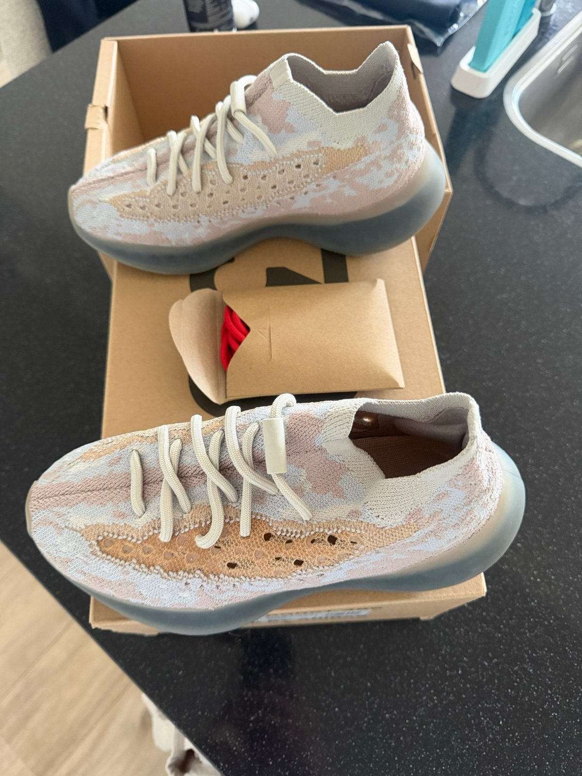 Adidas Yeezy Boost 380 Pepper FZ1269 - Maat 38 2/3 US 6, Ophalen of Verzenden, Nieuw, Overige kleuren, Sneakers of Gympen