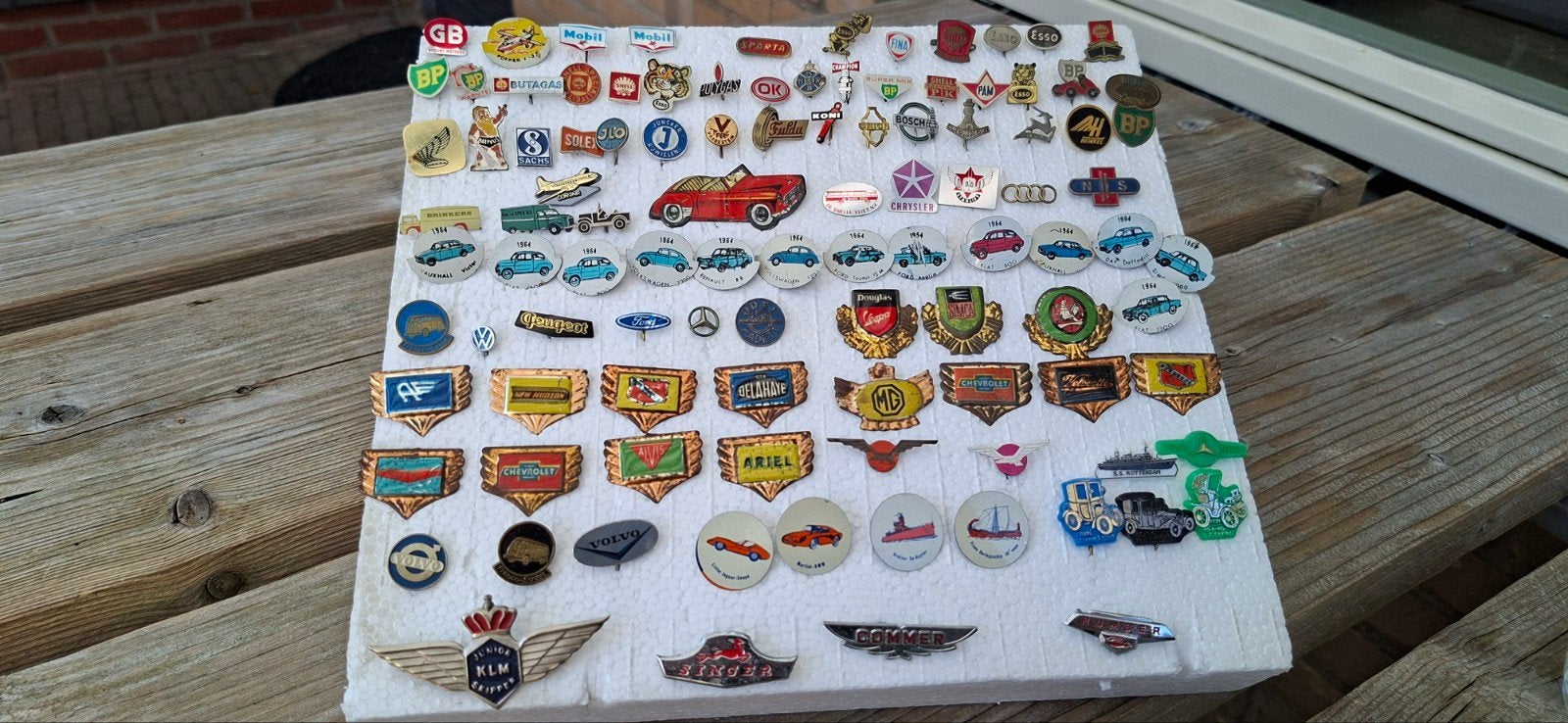 104 pins auto en motor gerelateerd, Ophalen, Zo goed als nieuw, Transport