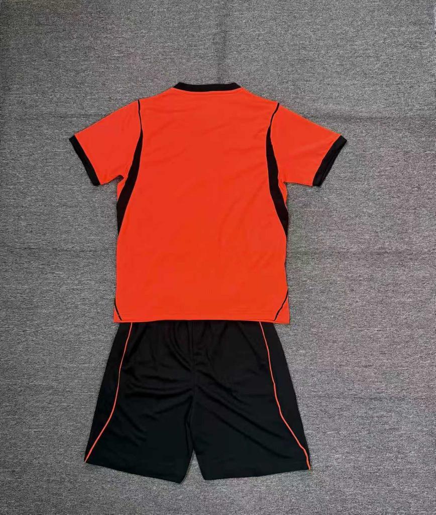 Voetball tenue, Kinderen en Baby's, Kinderkleding | Maat 146, Ophalen of Verzenden, Zo goed als nieuw, Jongen of Meisje, Sport- of Zwemkleding