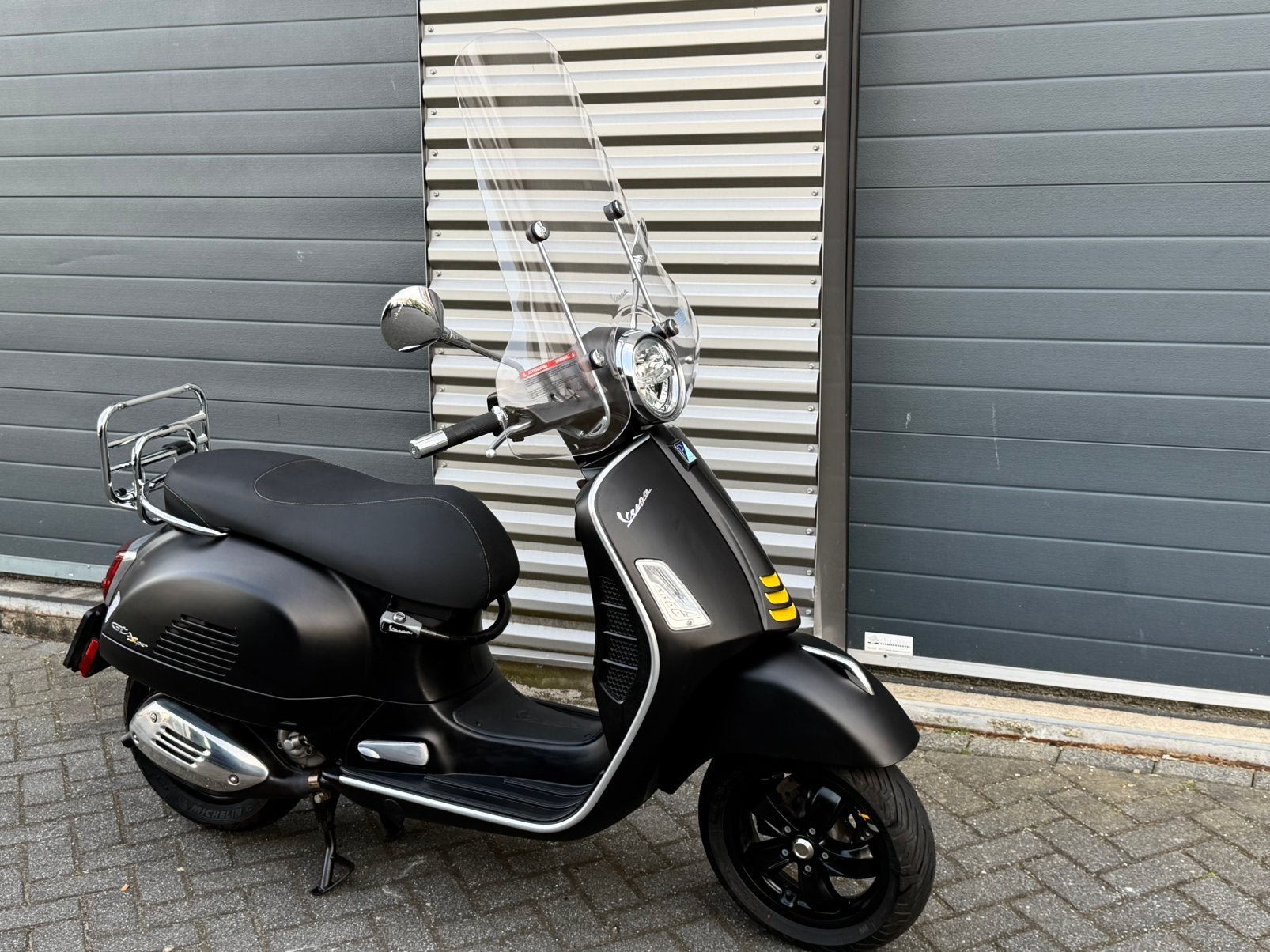 Prachtige VESPA GTS 300 Supertech HPE ( Mat zwart ) 2021, Scooter, Bedrijf
