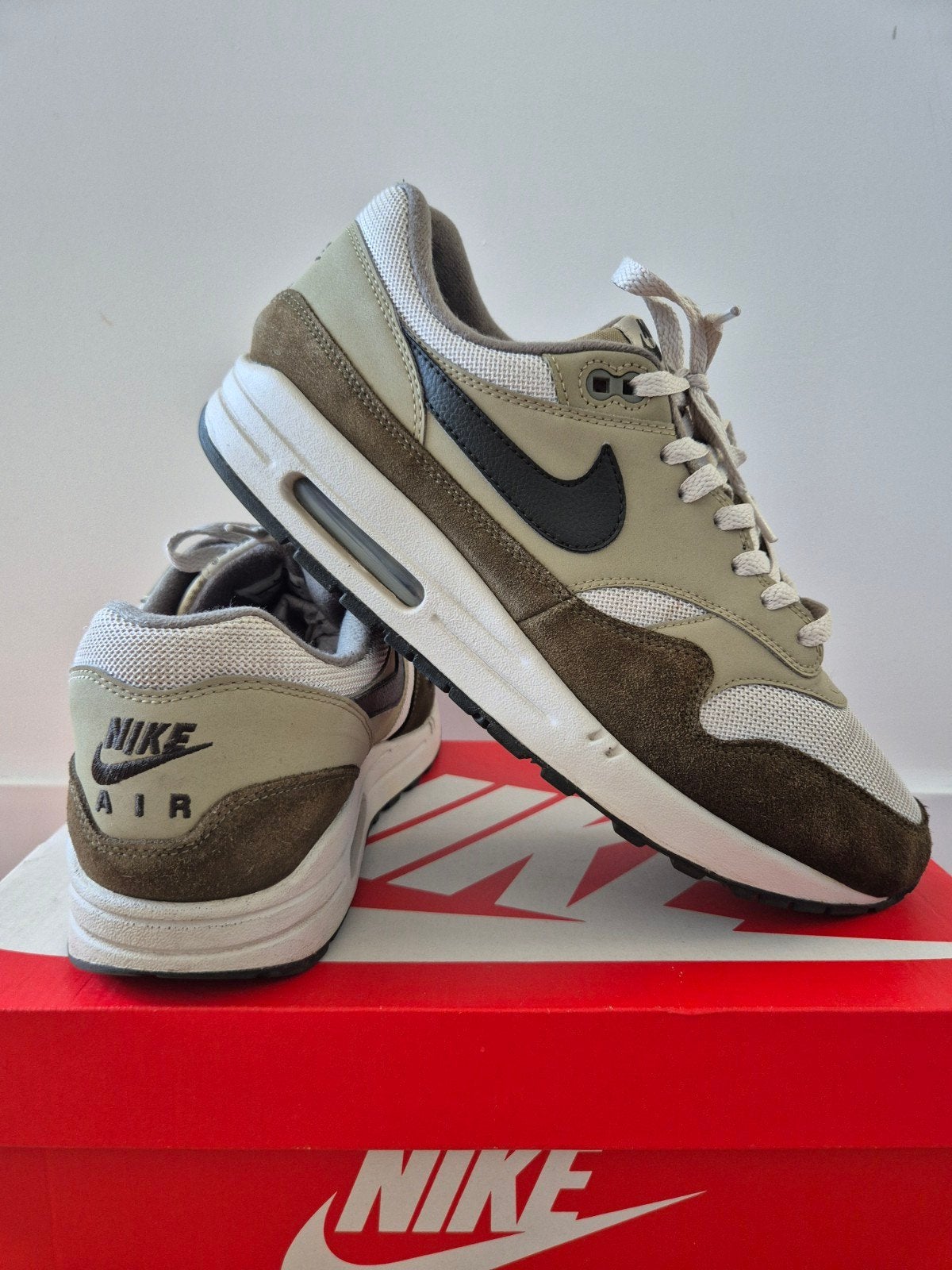 Nike air Max 1 "Medium Olive" maat 45, Ophalen of Verzenden