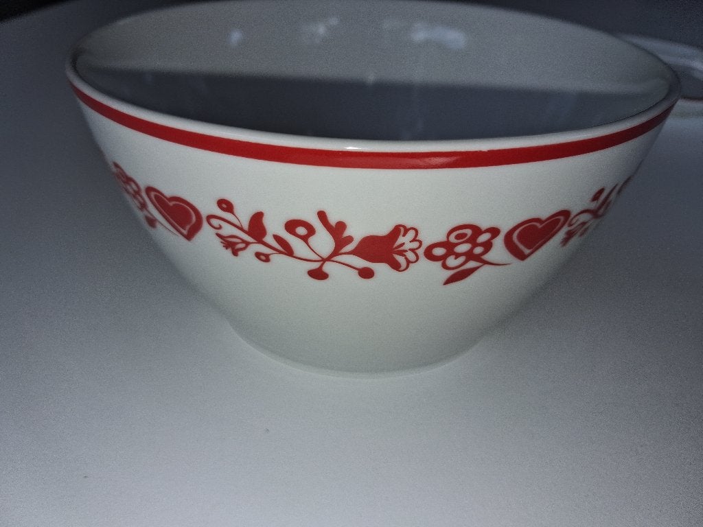 Schaaltje rood wit Scandinavisch V&D., Ophalen, Overige stijlen, Porselein, Schaal of Schalen