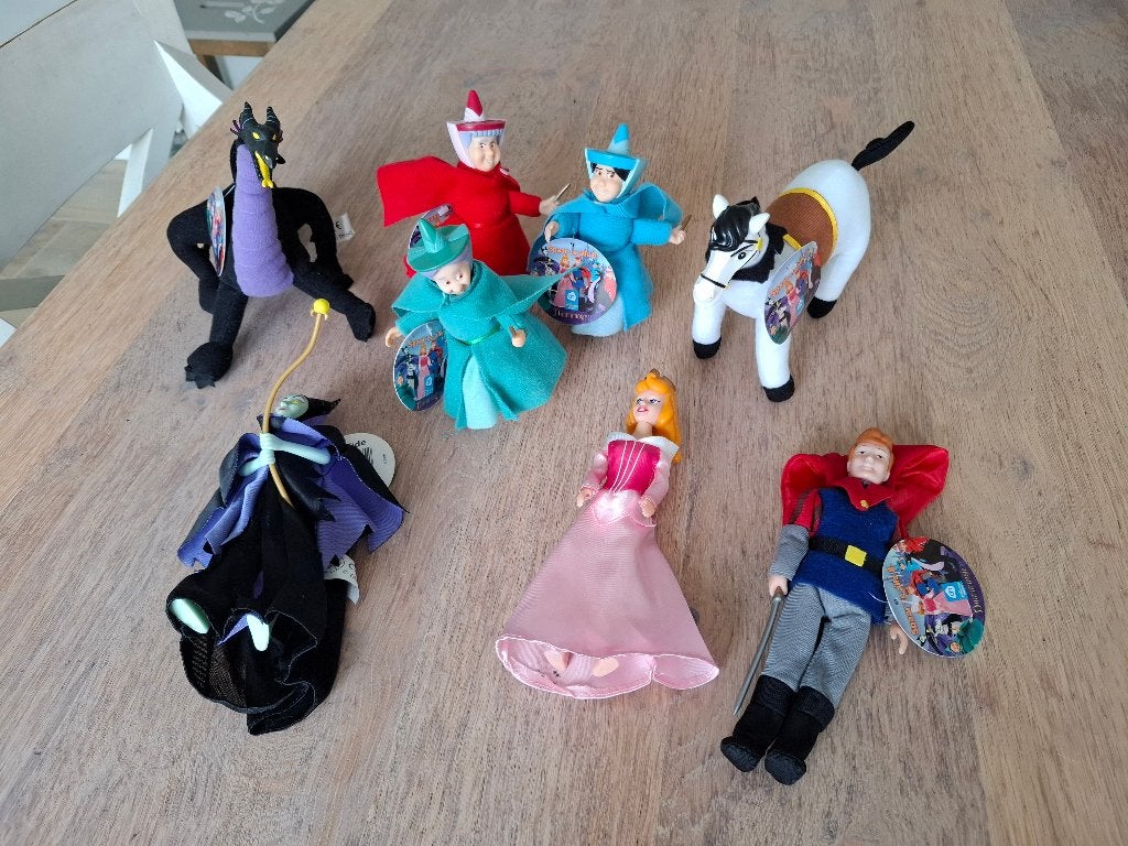 AH Disney Doornroosje - complete set 8 figuren - nieuw, Verzamelen, Disney, Ophalen of Verzenden, Overige figuren, Nieuw, Beeldje of Figuurtje