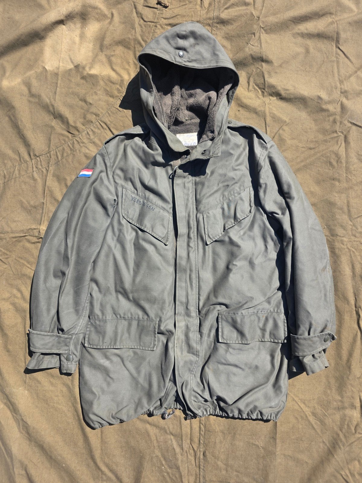 Luchtmacht winterjas jaren 80, Verzamelen, Militaria | Algemeen, Ophalen of Verzenden, Luchtmacht, Nederland, Kleding of Schoenen