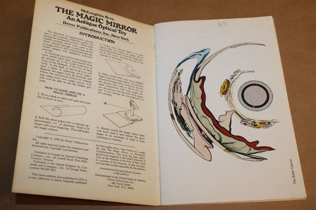 The Magic Mirror — 24 Platen & Echte Buigbare Spiegel, Ophalen of Verzenden, Gelezen