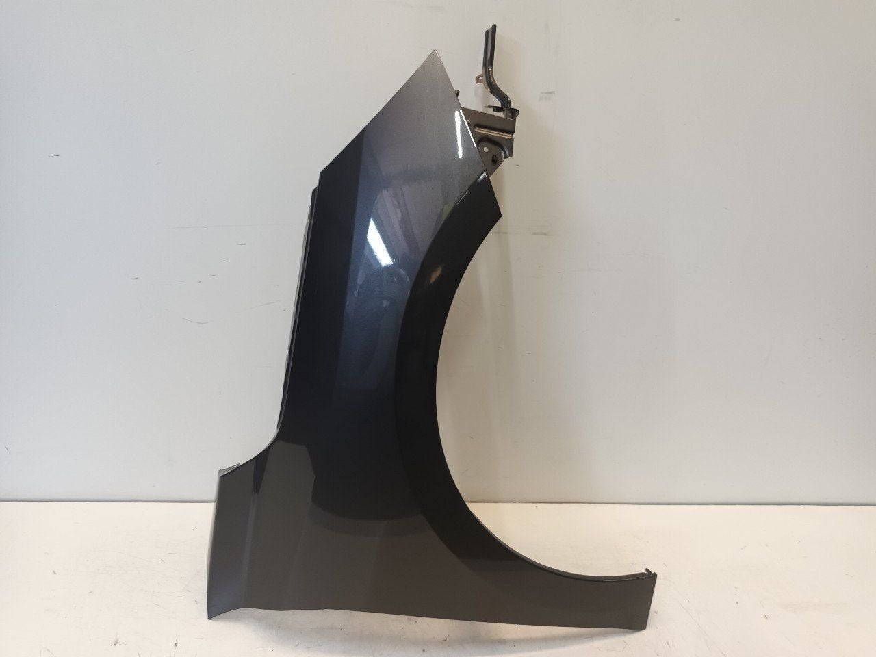 Spatbord rechts voor Opel Corsa, Auto-onderdelen, Onderdelen@venauto.nl, Van der Ven Autorecycling B.V., Gebruikt, Ettenseweg 76, 4706 PB Roosendaal, The Netherlands