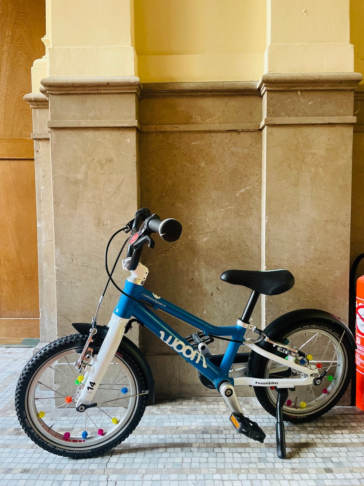 Supernette Woom 2 kinderfiets met standaard en spatborden, Fietsen en Brommers, Fietsen | Kinderfietsjes, Ophalen of Verzenden