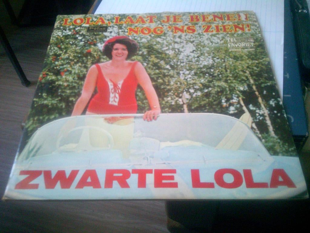 ZWARTE LOLA LP LOLA , LAAT JE BENEN NOG ' NS ZIEN !, Cd's en Dvd's, Vinyl | Nederlandstalig, Ophalen of Verzenden, Zo goed als nieuw