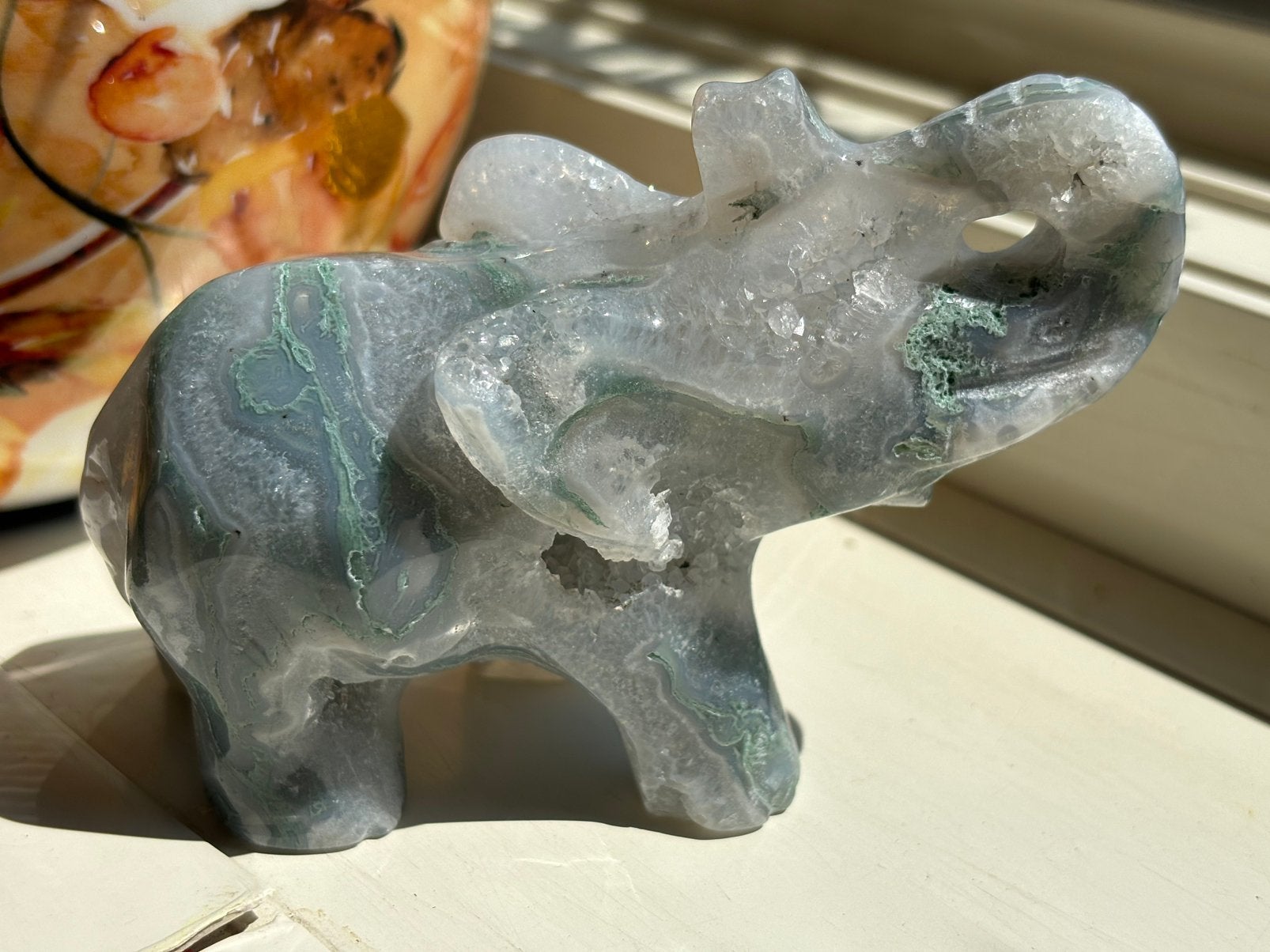 Mosagaat olifant met druzy, Ophalen, Zo goed als nieuw
