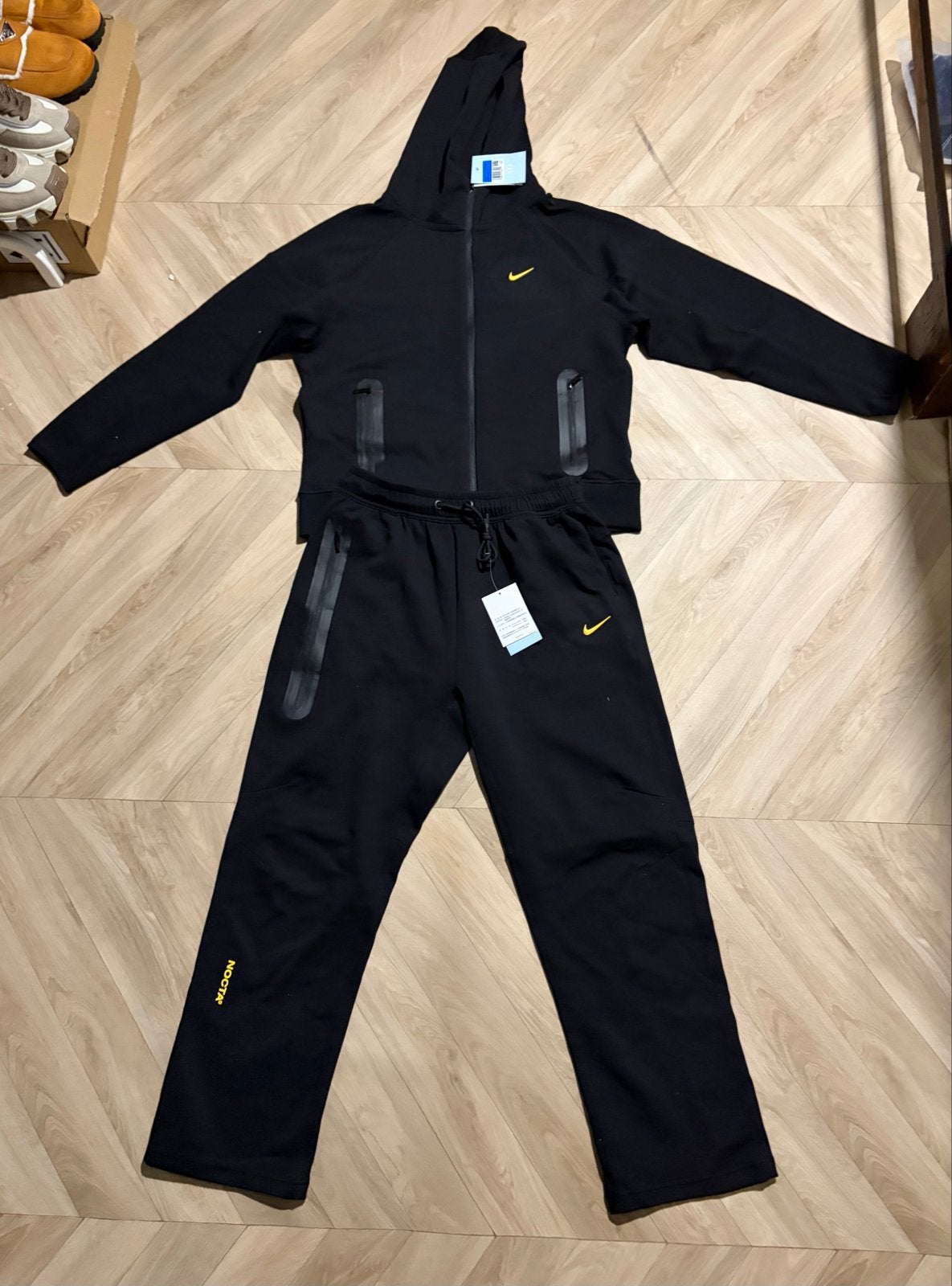 Nike NOCTA Tech Fleece Trainingspak Zwart, Ophalen of Verzenden, Nieuw, Maat 48/50 (M), Zwart