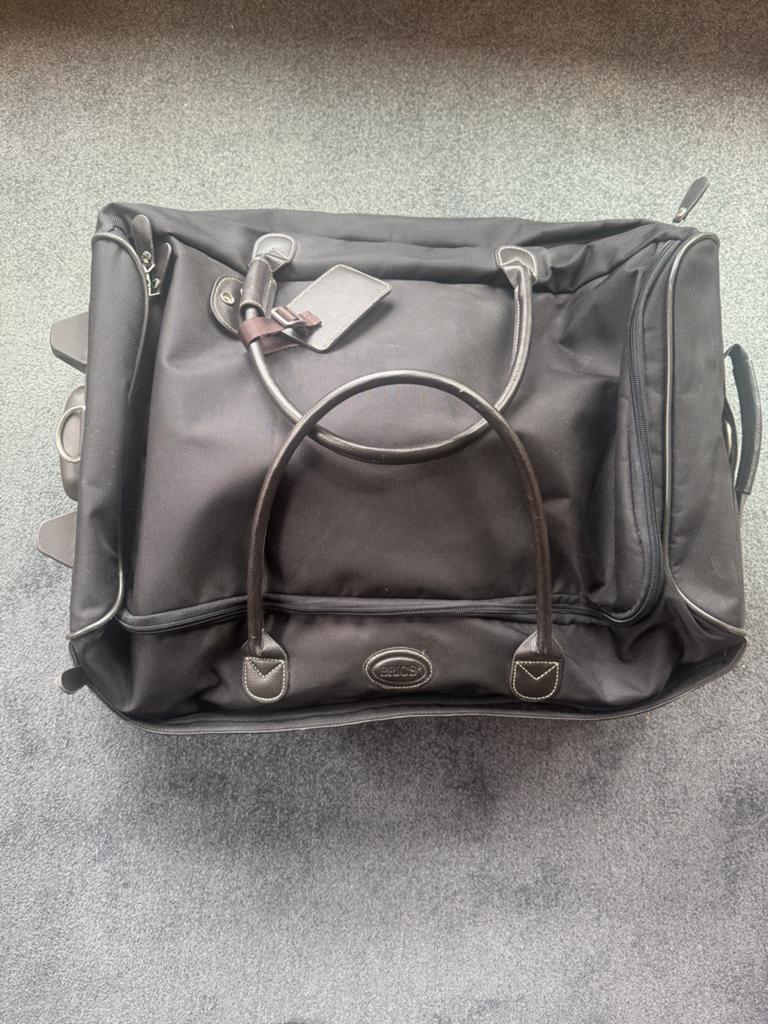 Brics Rolling Suitcase / Dufflebag - Zwart, Sieraden, Tassen en Uiterlijk, Tassen | Reistassen en Weekendtassen, Gebruikt, Zwart
