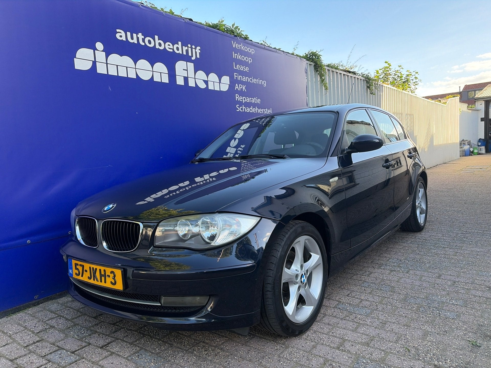 BMW 1-serie 116i Business Line, 1-Serie, Zwart, 4 cilinders, 122 pk