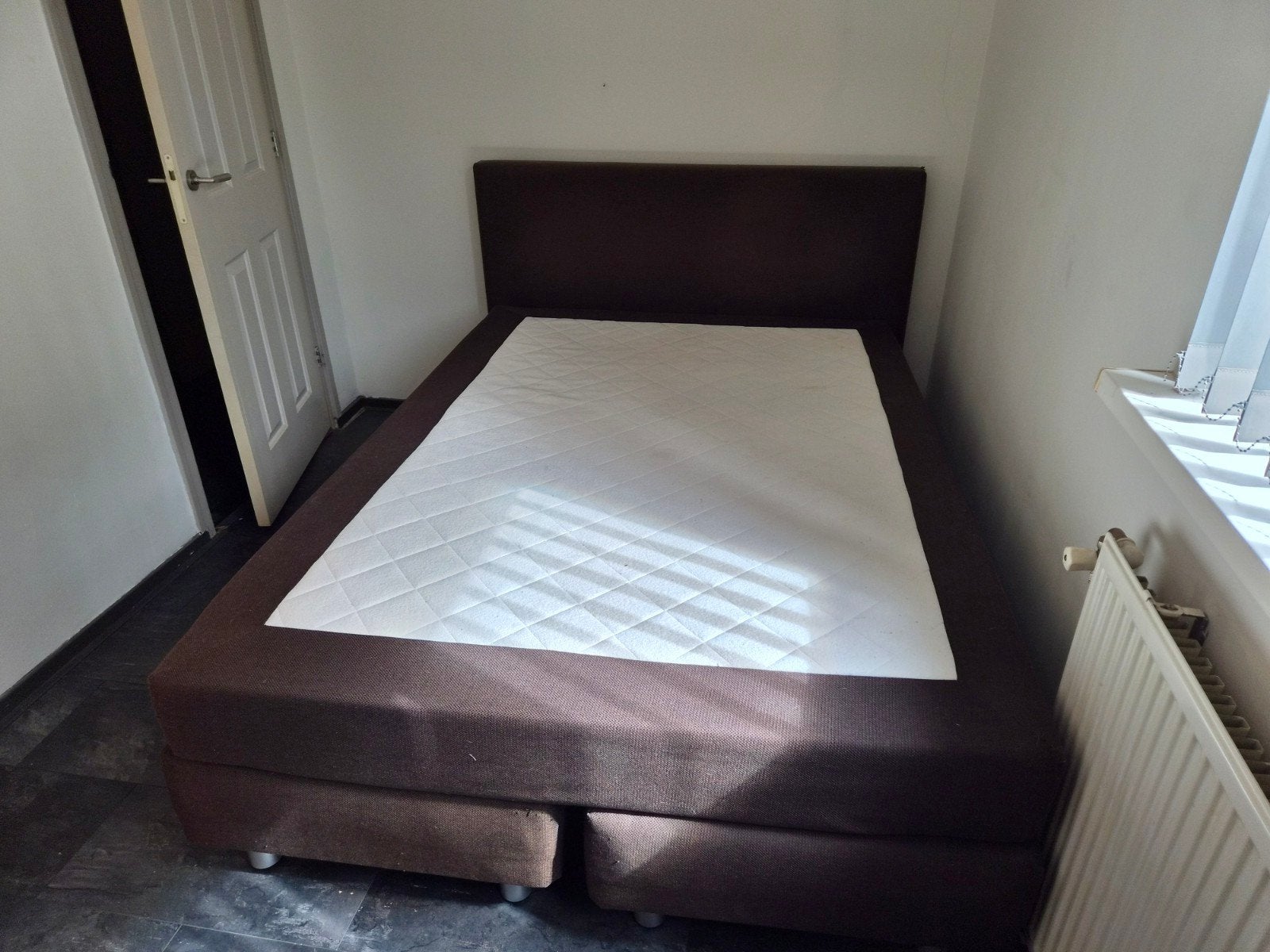 boxspring 140x200, Ophalen, Gebruikt, Bruin, Tweepersoons