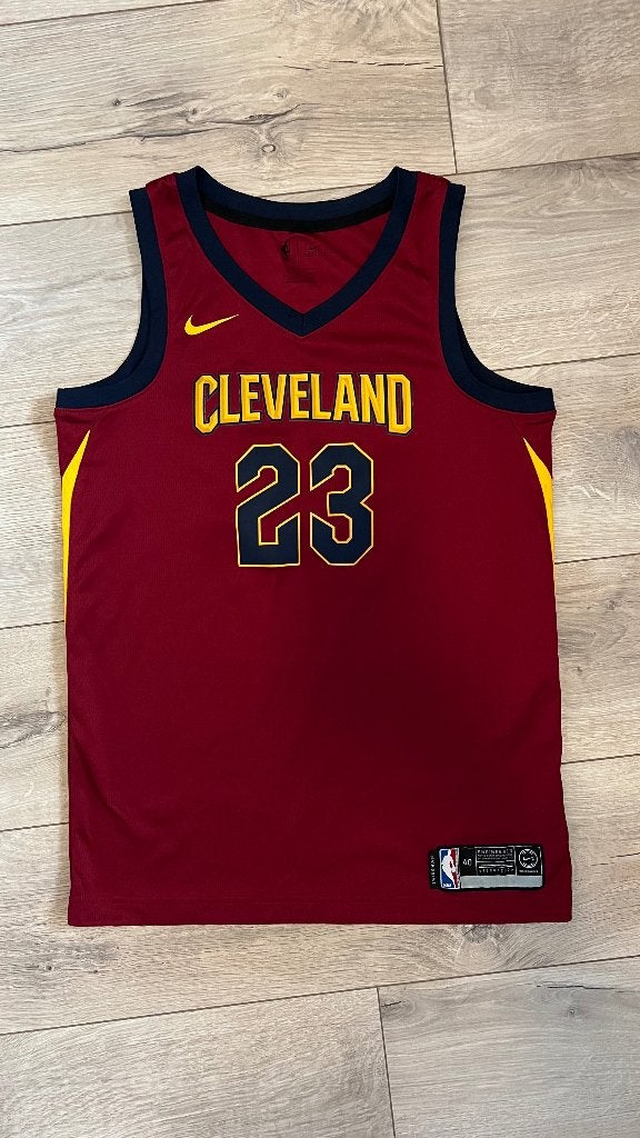 Lebron James Cleveland shirt, Ophalen of Verzenden, Zo goed als nieuw, Kleding
