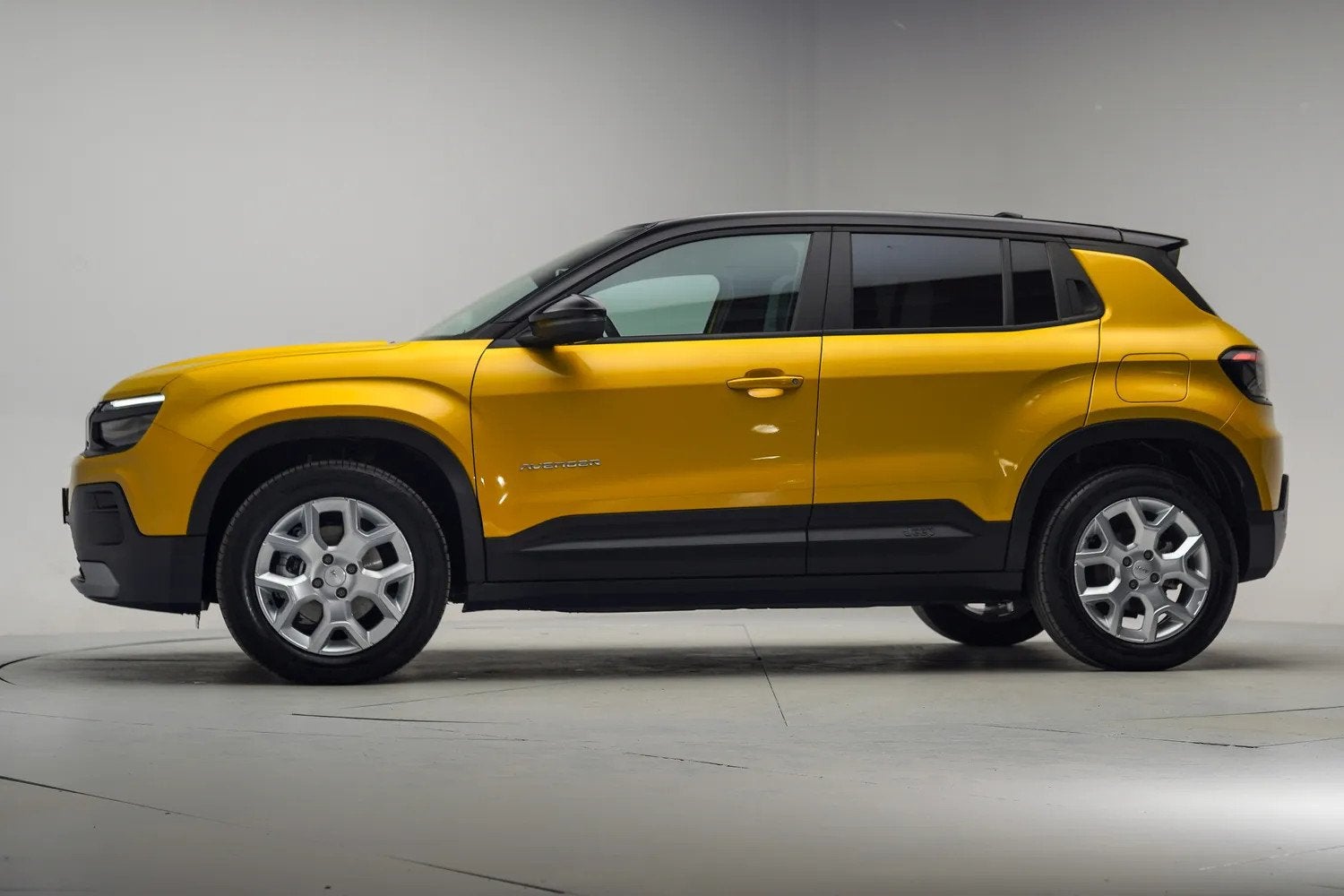 Jeep Avenger Altitude Business Pack 54kWh [ LED Navi Apple/A, Auto's, 0 cilinders, Gebruikt, 156 pk, SUV of Terreinwagen