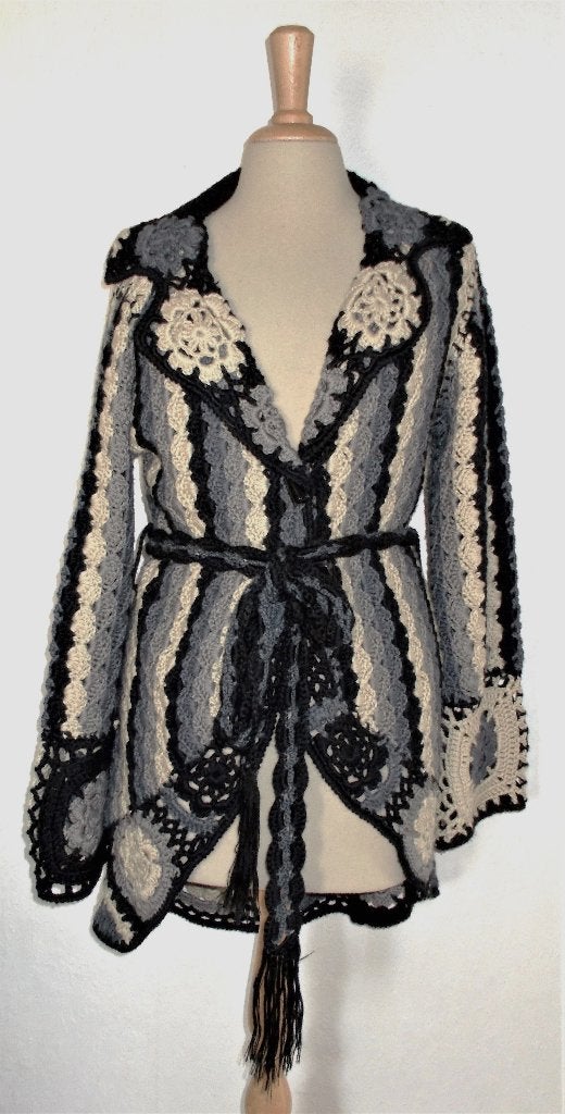 Apart 30% wol gehaakt vest met houtje touwtje knopen! L, Verzenden, Zo goed als nieuw, Maat 42/44 (L), Meerkleurig